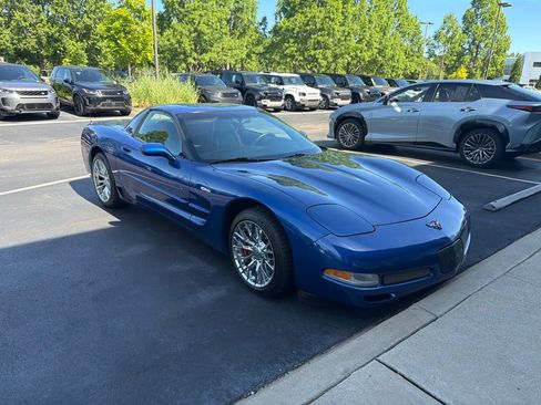 Used 2002 Chevrolet Corvette Z06 w/ Memory Pkg RWD image 12