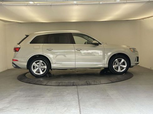 Used 2023 Audi Q7 3.0T Premium AWD/4WD image 8
