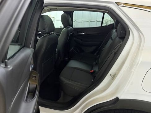 Used 2021 Buick Encore GX Select w/ Experience Buick Package FWD image 16