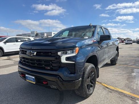 Used 2023 Chevrolet Silverado 1500 LT Trail Boss image 10