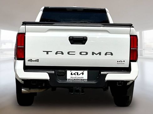 Used 2024 Toyota Tacoma SR5 AWD/4WD image 5