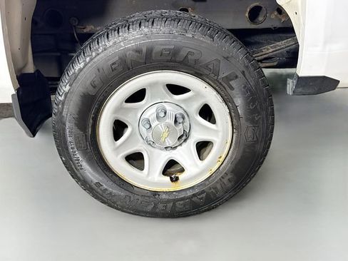 Used 2018 Chevrolet Silverado 1500 W/T w/ Chrome Bumper Package image 28