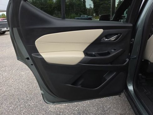 Used 2022 Chevrolet Traverse LT AWD/4WD image 26