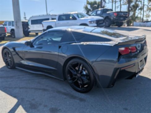 Used 2019 Chevrolet Corvette Stingray Coupe w/ Carbon Flash Badge Package image 5