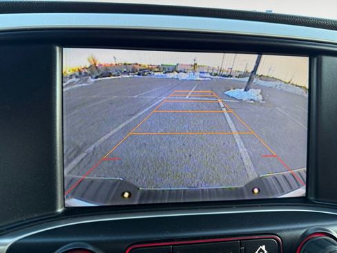 Used 2015 GMC Sierra 1500 SLE w/ SLE Value Package image 17