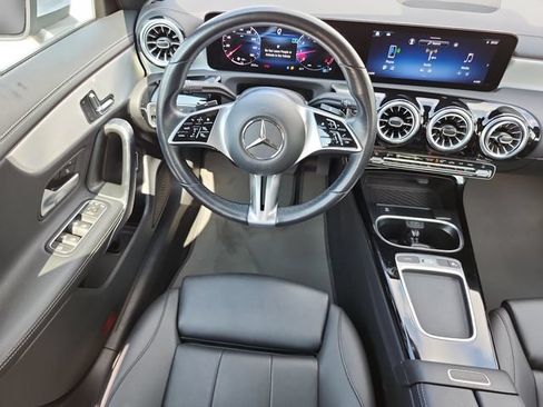 Used 2025 Mercedes-Benz CLA 250 image 15