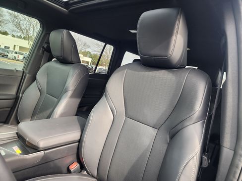 Used 2025 Lexus GX 550 w/ Cold Area Package image 20