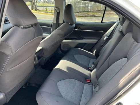 Used 2019 Toyota Camry LE image 13