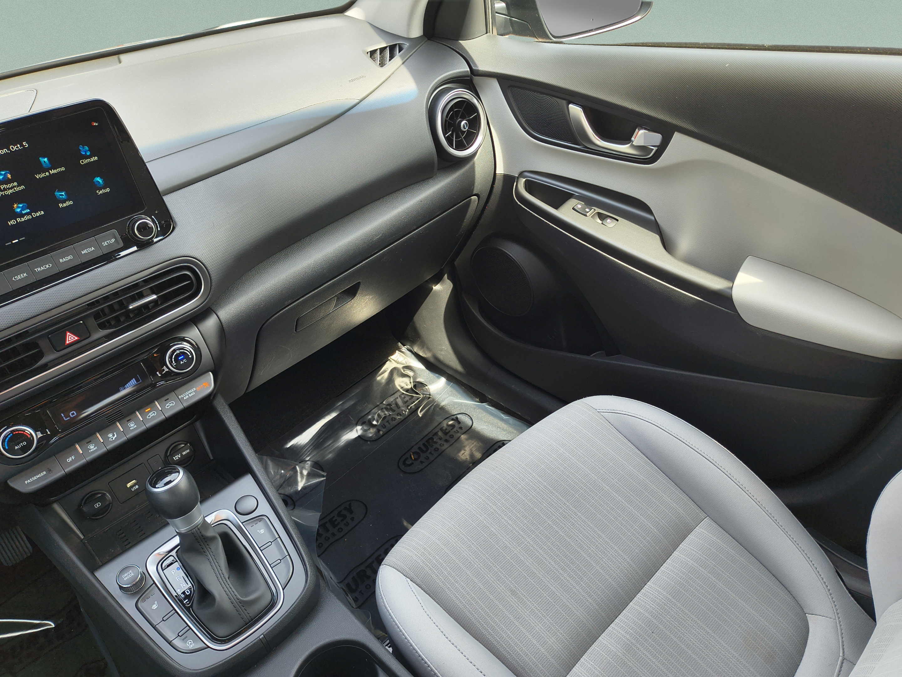 Certified 2023 Hyundai Kona SEL w/ Convenience Package FWD image 13