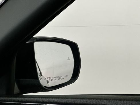 New 2025 Jeep Grand Cherokee Altitude image 24