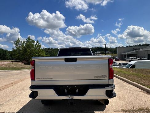 Used 2022 Chevrolet Silverado 3500 High Country AWD/4WD image 4