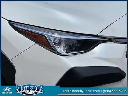 Used 2024 Subaru Crosstrek 2.0i Premium AWD/4WD image 10