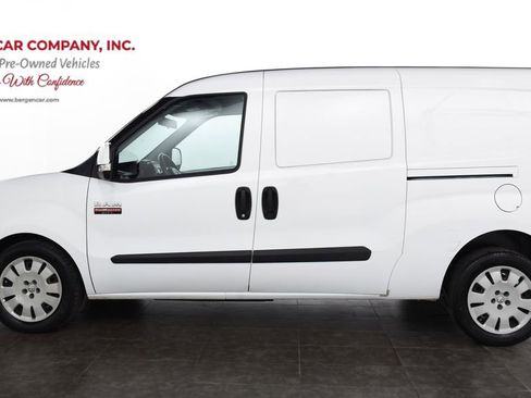 Used 2018 RAM ProMaster City Tradesman SLT image 5