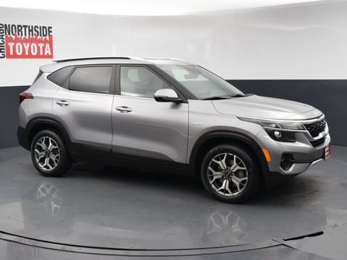 Used 2022 Kia Seltos EX AWD/4WD image 6
