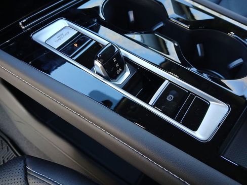 New 2026 Volkswagen Atlas SE image 22