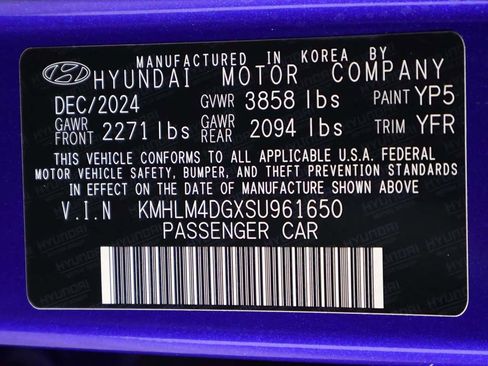 Certified 2025 Hyundai Elantra Sport image 39