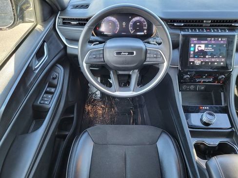 Certified 2024 Jeep Grand Cherokee Altitude AWD/4WD image 25