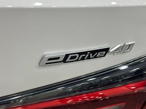 Used 2024 BMW i4 eDrive40 w/ Premium Package RWD image 34