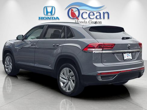 Used 2021 Volkswagen Atlas Cross Sport SE image 5