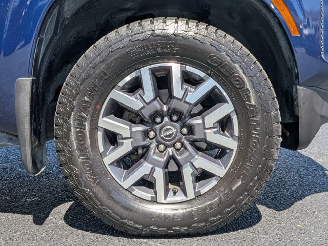 Used 2022 Nissan Frontier SV AWD/4WD image 10