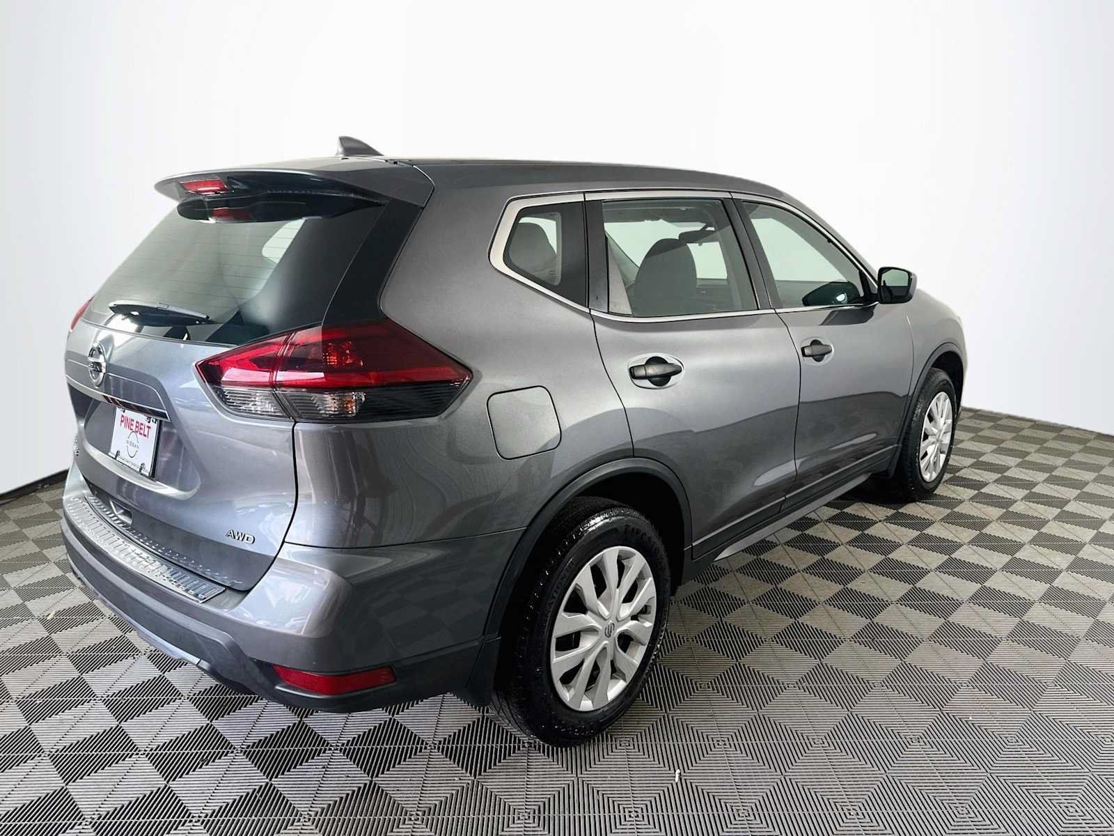 Used 2020 Nissan Rogue S AWD/4WD image 4