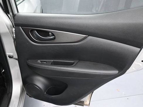 Used 2022 Nissan Rogue Sport S FWD image 23