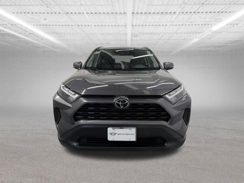 Used 2025 Toyota RAV4 XLE AWD/4WD image 8