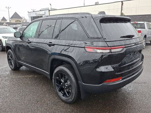 New 2025 Jeep Grand Cherokee 4WD image 7