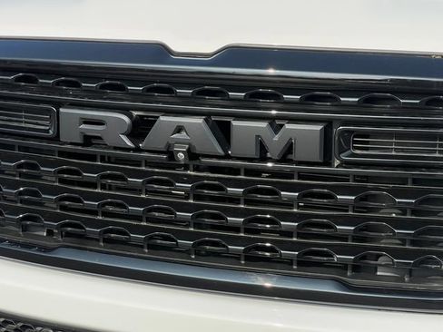 Used 2025 RAM 1500 Limited AWD/4WD image 36