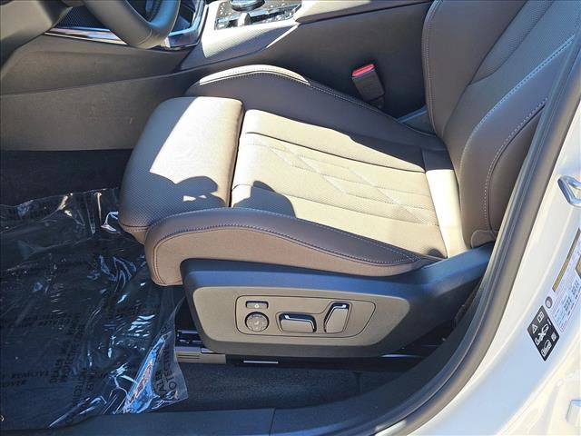 Used 2026 BMW X3 xDrive30i w/ Premium Package AWD/4WD image 4