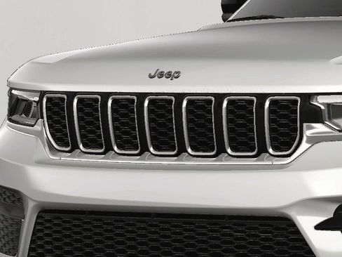 New 2025 Jeep Grand Cherokee Laredo X image 15