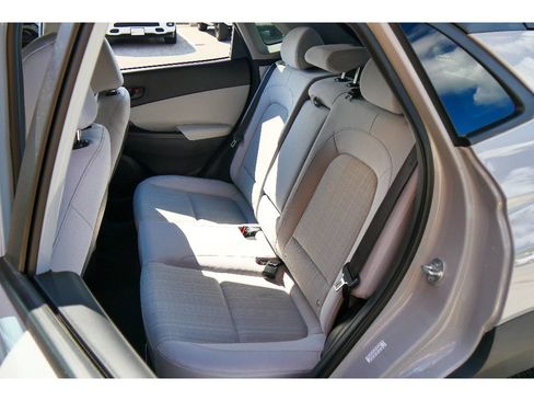 Used 2023 Hyundai Kona SEL AWD/4WD image 17