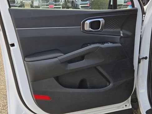 New 2026 Kia Sorento LX FWD image 11