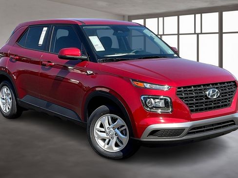 New 2025 Hyundai Venue SE image 1