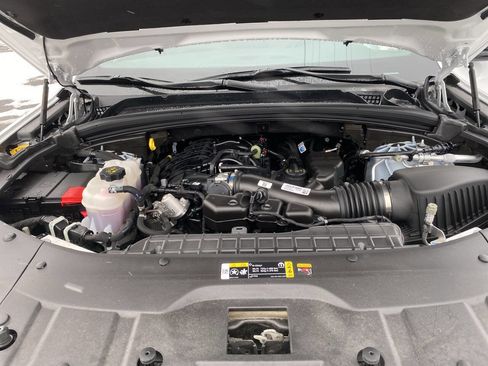 Used 2024 Jeep Grand Cherokee Altitude image 31