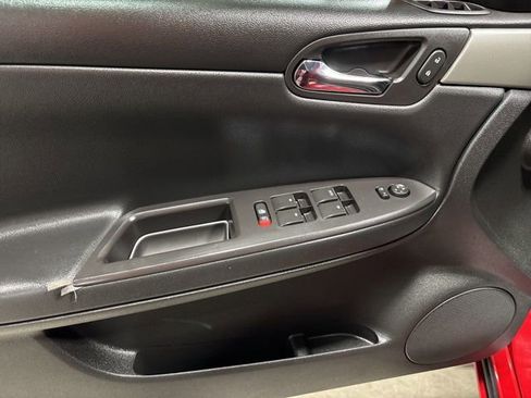 Used 2008 Chevrolet Impala SS w/ Convenience Package image 15