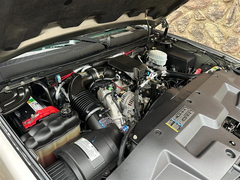 Used 2007 GMC Sierra 2500 SLE w/ Z71 Off-Road Package AWD/4WD image 39