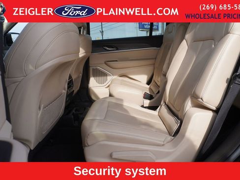 Used 2022 Jeep Grand Cherokee L Limited image 12