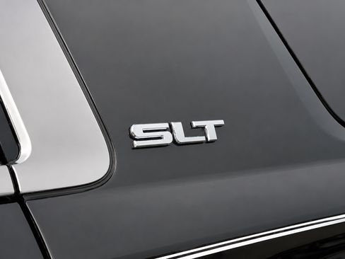 Used 2020 GMC Yukon SLT w/ Premium Edition RWD image 19
