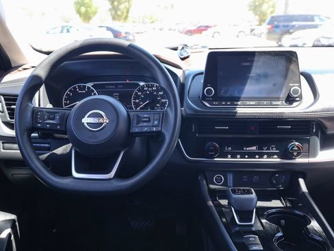 Used 2023 Nissan Rogue SV FWD image 22