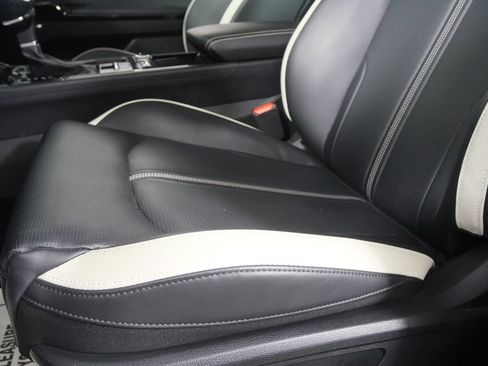 Used 2025 Kia K5 GT-Line w/ GT-Line Premium Package FWD image 8