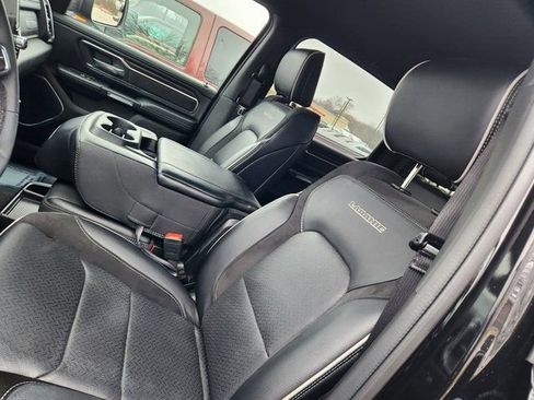Used 2025 RAM 1500 Laramie image 13