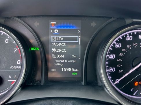 Certified 2022 Toyota Camry SE image 29