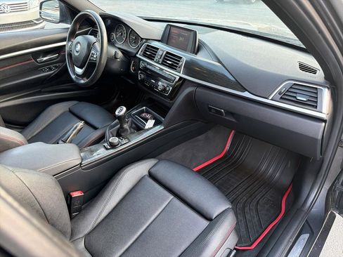 Used 2018 BMW 330i Sedan RWD image 18