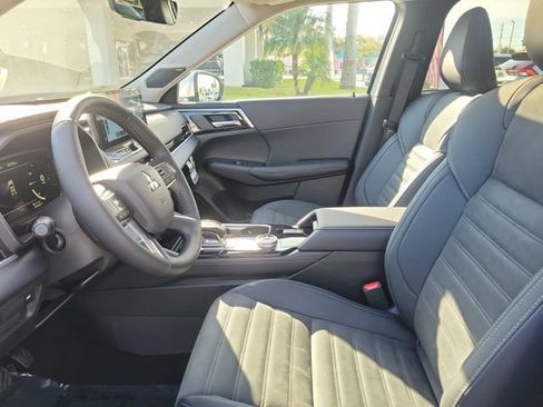 New 2026 Mitsubishi Outlander SE FWD image 20