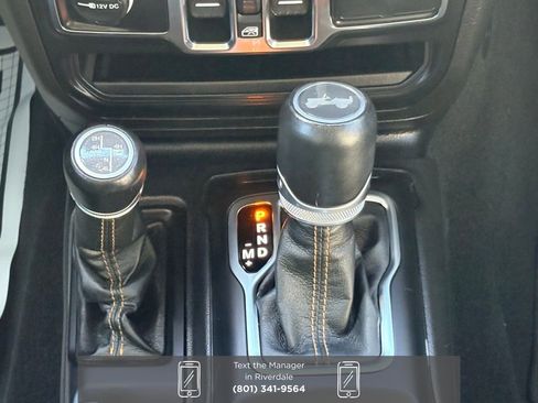 Used 2022 Jeep Wrangler Unlimited Sahara image 20