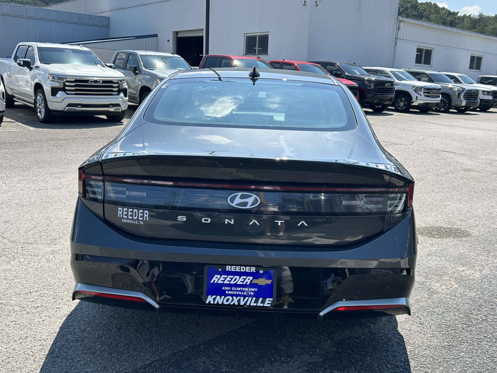 Used 2025 Hyundai Sonata SEL FWD image 6
