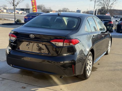 Used 2022 Toyota Corolla LE image 7