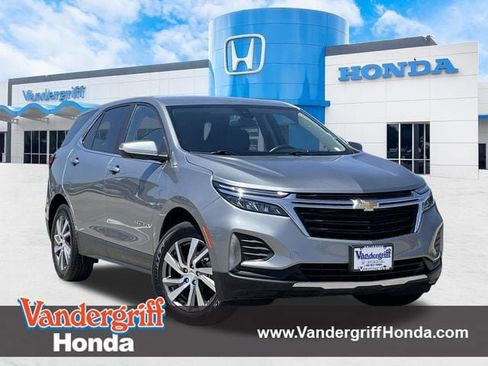 Used 2024 Chevrolet Equinox LT AWD/4WD image 1