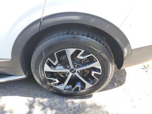 Used 2023 Kia Sportage EX AWD/4WD image 11